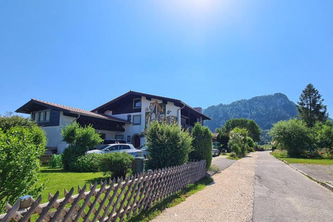 Gemuetliche Ferienwohnung Mit Terrasse Und Bergblick Inzell Esterno foto